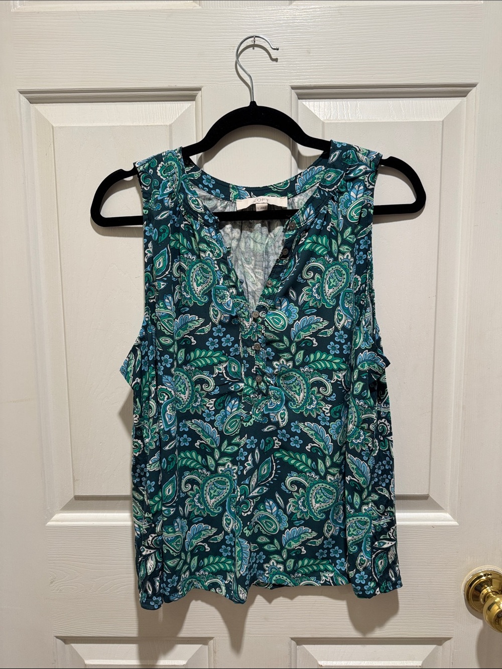 LOFT Green & Teal Paisley Sleeveless Henley Blouse